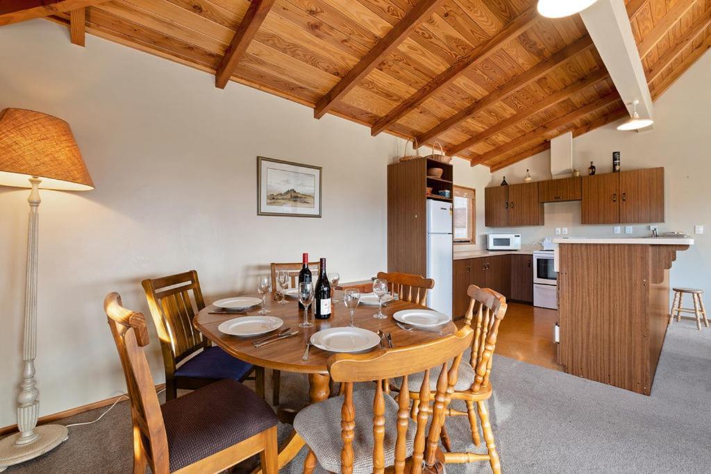 Sycamore Place - Wanaka Holiday Home Eksteriør billede